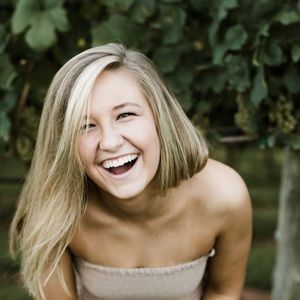 Meet your Posher, Anna